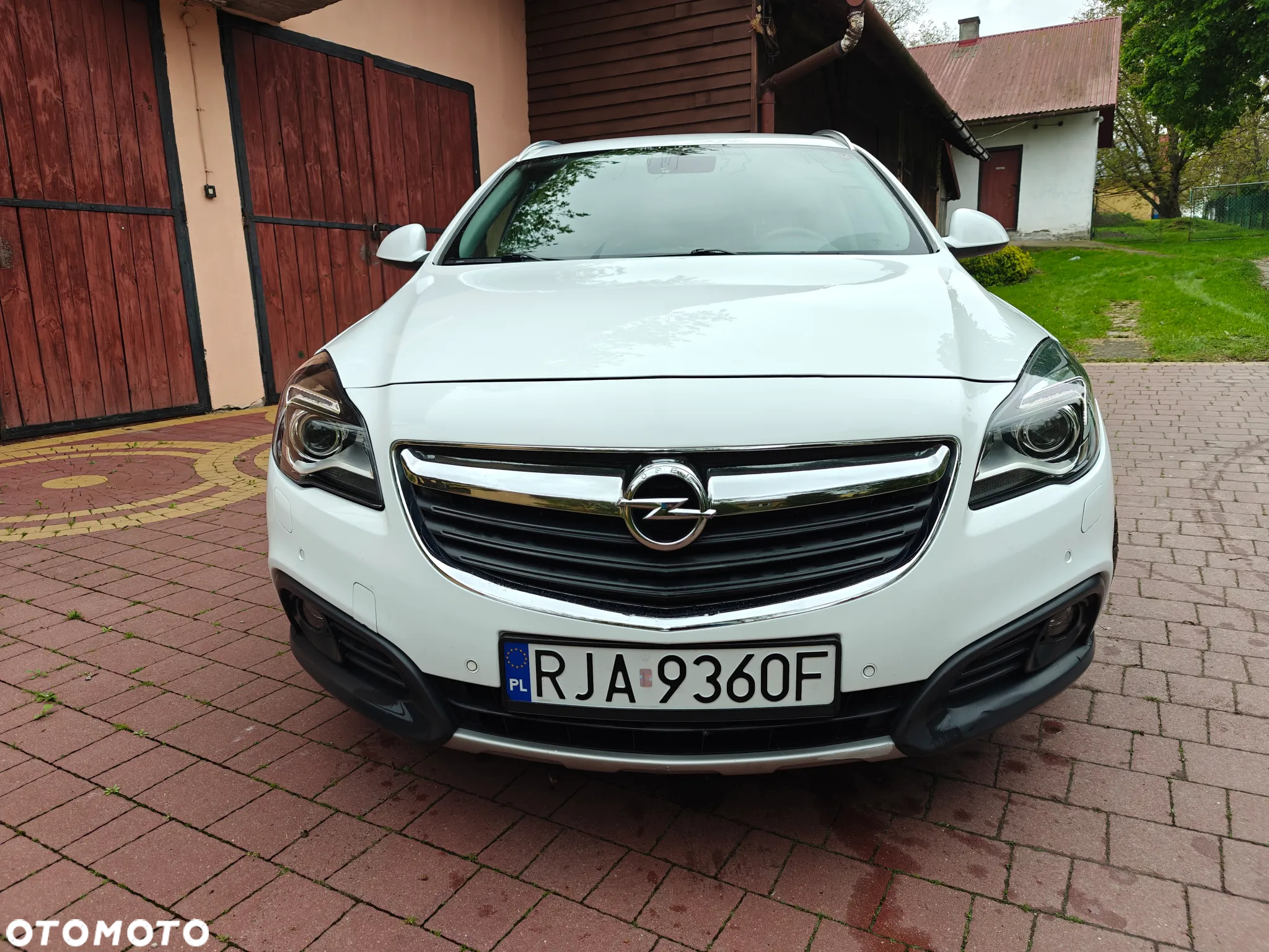Opel Insignia 2.0 CDTI 4x4 Country Tourer - 2
