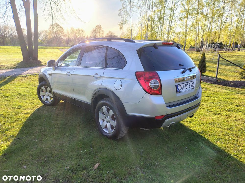 Chevrolet Captiva 2.4 FWD LT - 6
