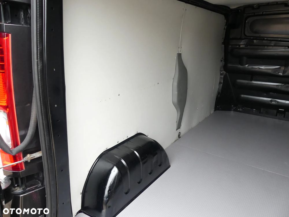 Renault TRAFIC - 30