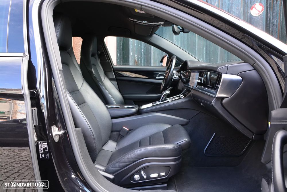 Porsche Panamera 4 S - 52
