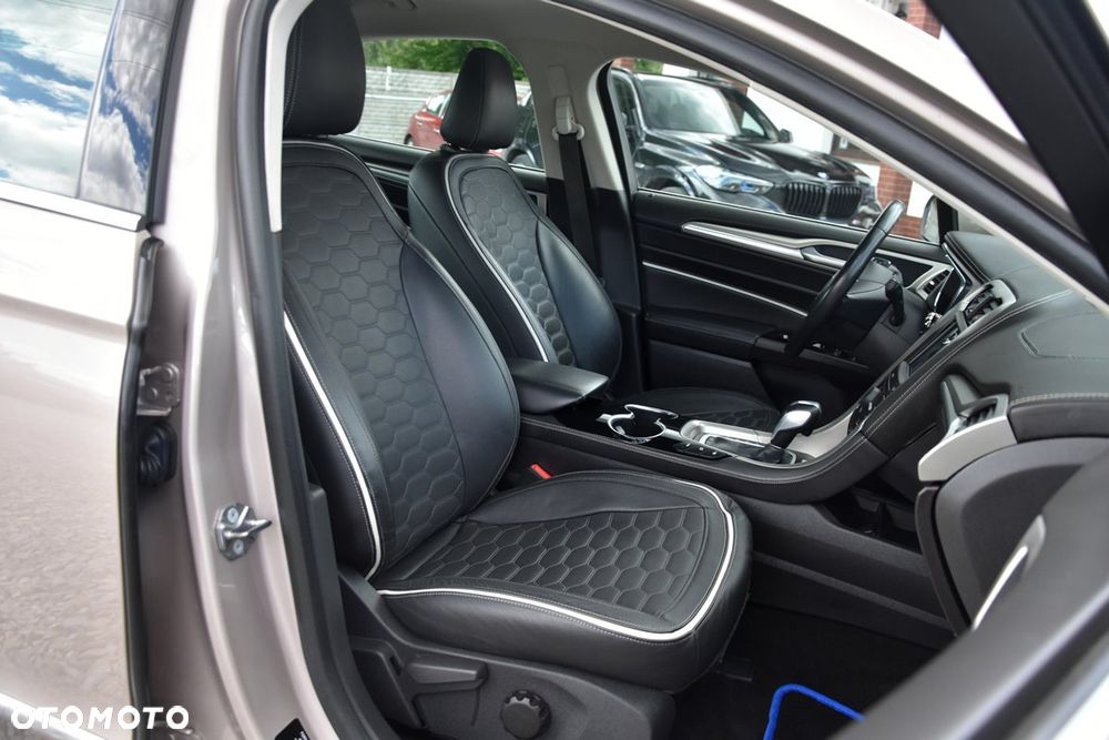 Ford Mondeo 2.0 Start-Stopp CVT Vignale - 27