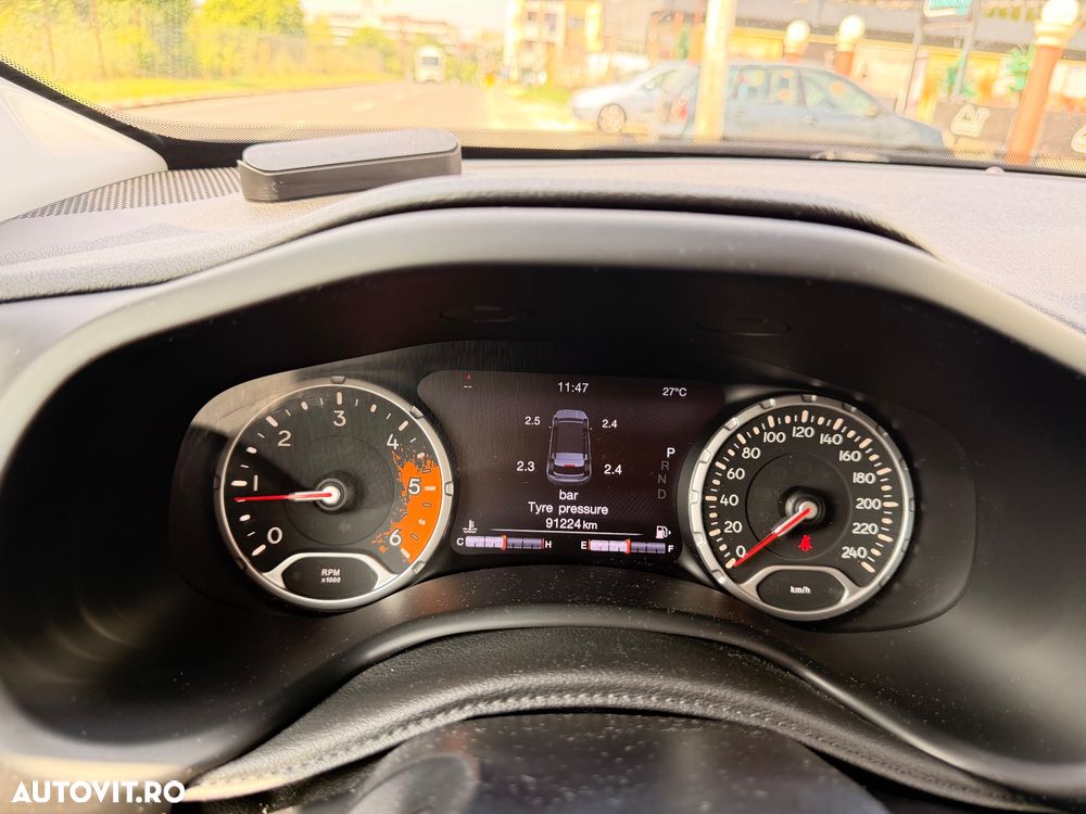 Jeep Renegade - 39