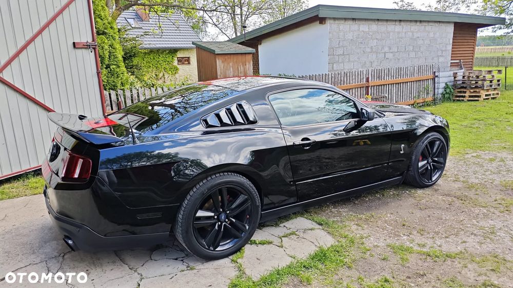 Ford Mustang - 7