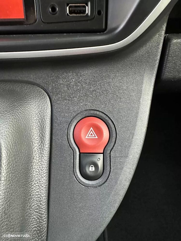 Renault kangoo compact 1.5 dci iva dedutivel - 27