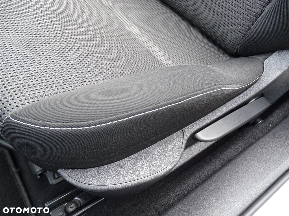 Peugeot 207 110 HDi FAP (Blue Lion) Tendance - 23