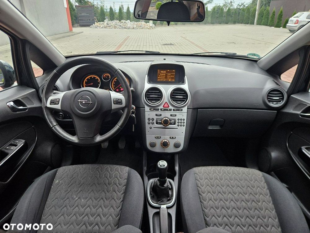 Opel Corsa 1.4 16V Active - 24