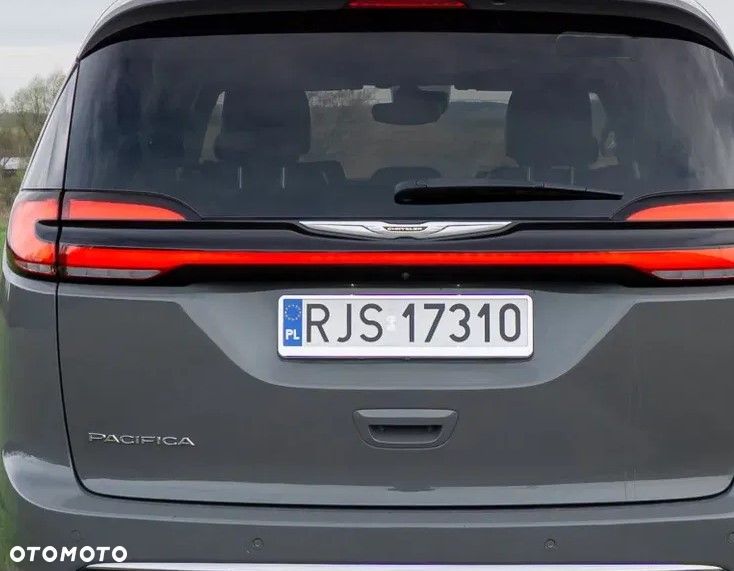 Chrysler Pacifica - 39