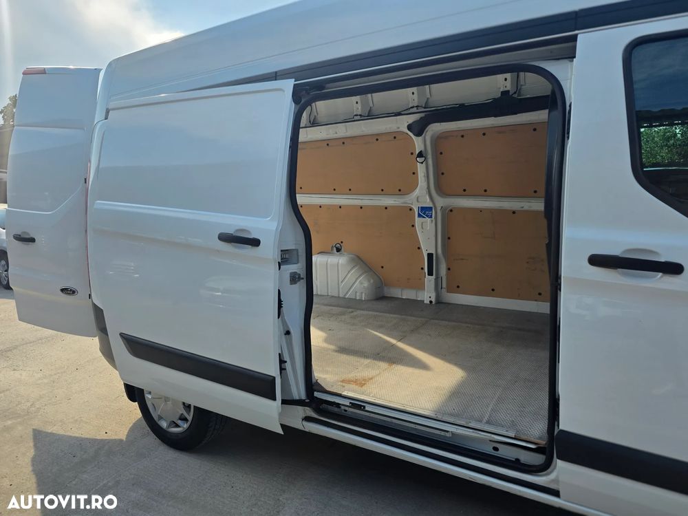 Ford TRANSIT CUSTOM - 27