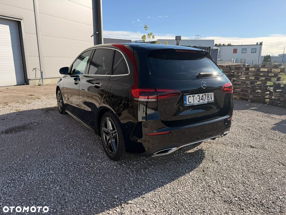Mercedes-Benz Klasa B 180 d AMG Line 7G-DCT - 3