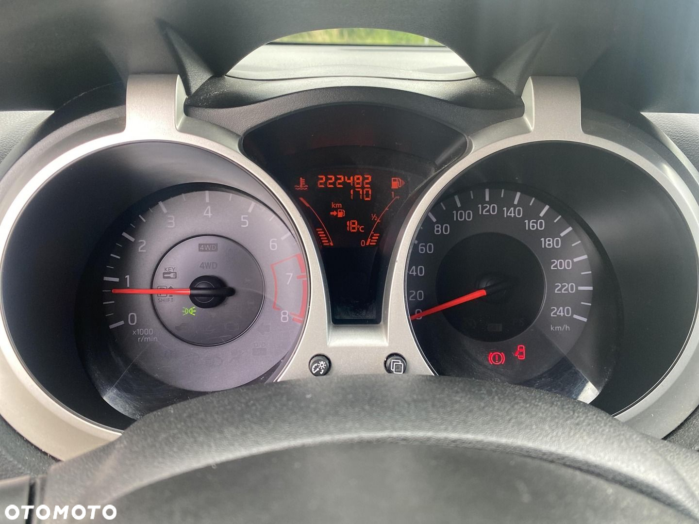 Nissan Juke 1.6 Visia - 17
