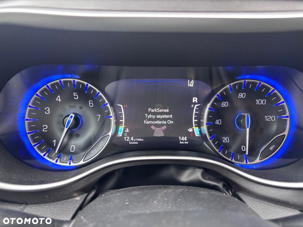 Chrysler Pacifica - 34