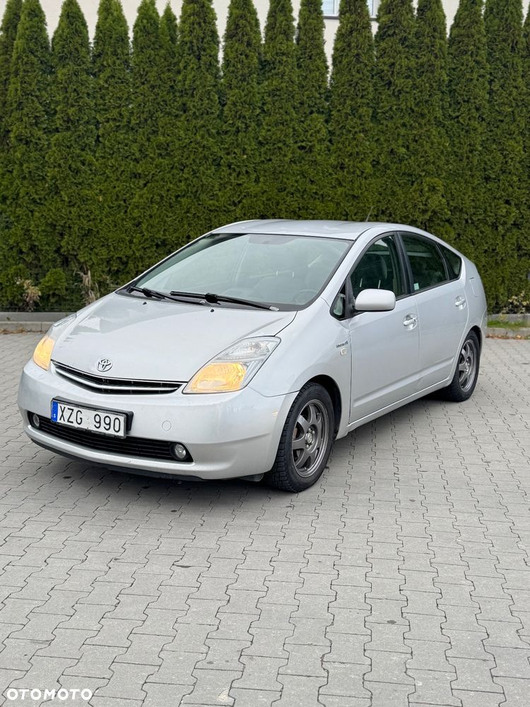Toyota Prius - 1