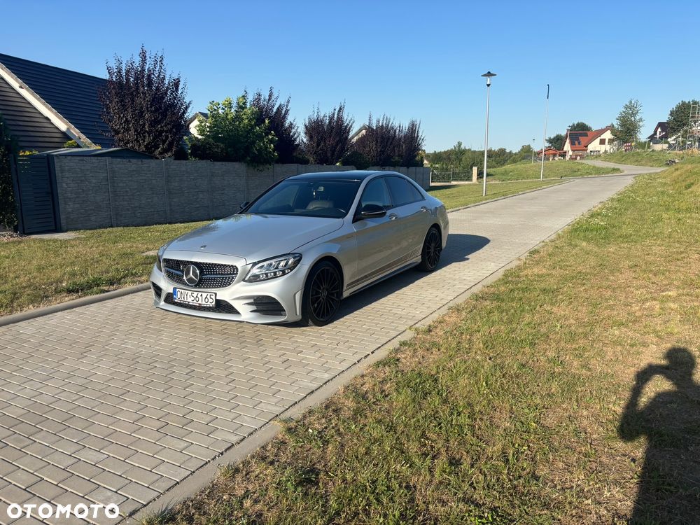 Mercedes-Benz Klasa C 300 9G-TRONIC - 1