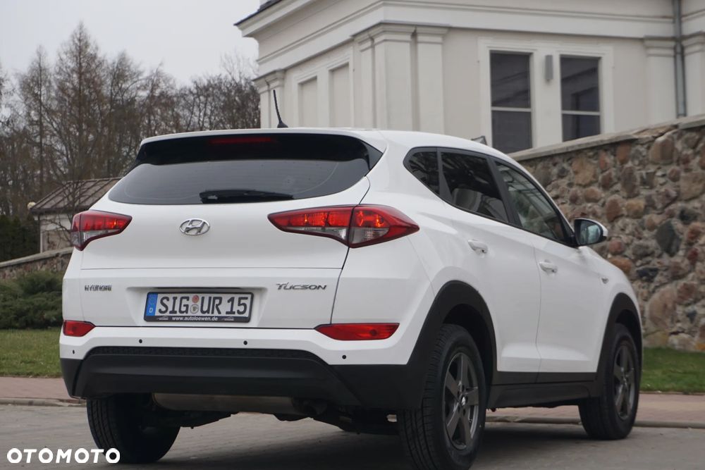 Hyundai Tucson blue 1.7 CRDi 2WD Classic - 10