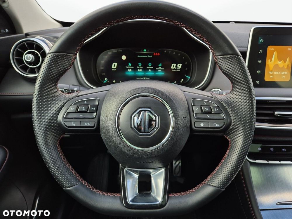 MG HS 1.5 T-GDI Exclusive DCT - 16