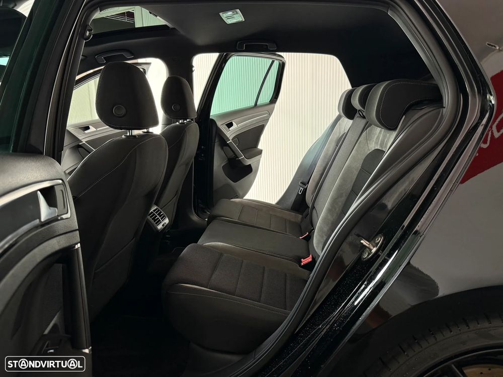 VW Golf R 4Motion BlueMotion DSG - 31