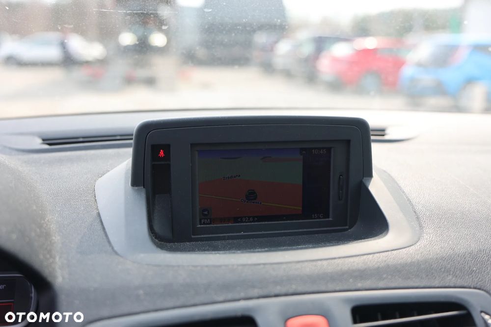 Renault Megane 1.6 16V 100 Expression - 9