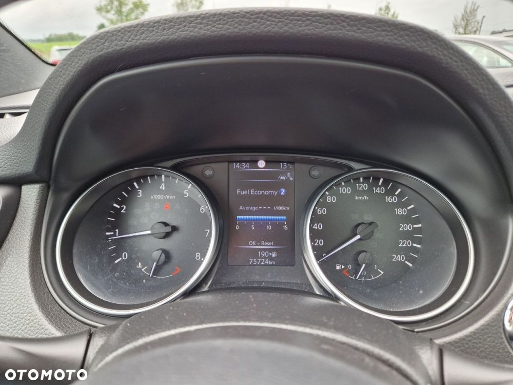 Nissan Qashqai - 13
