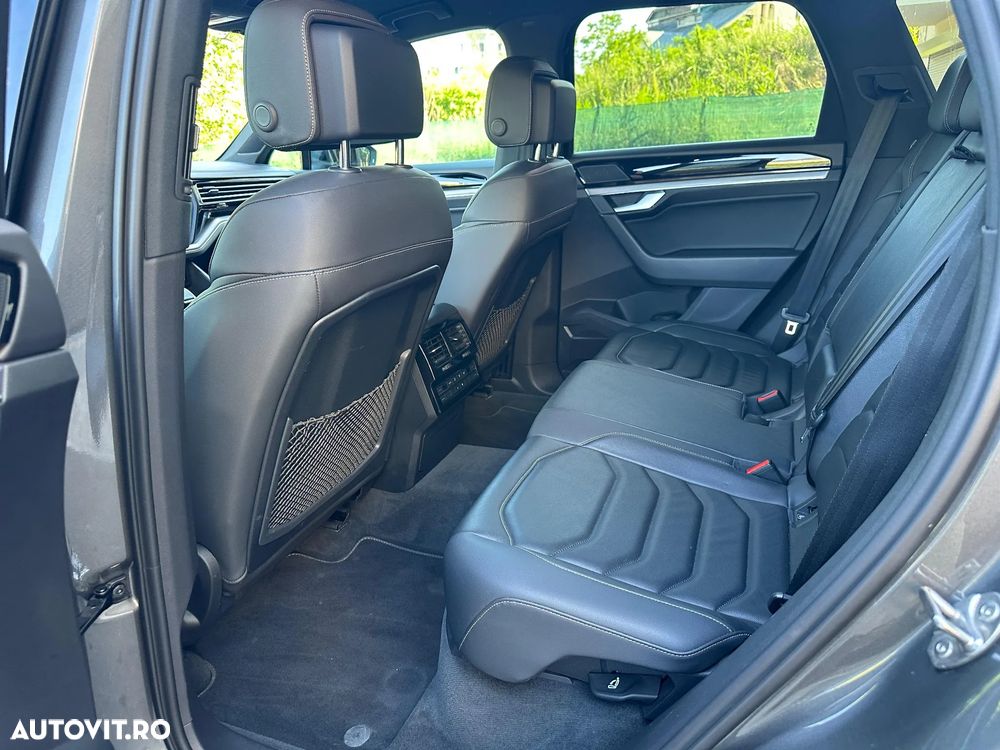 Volkswagen Touareg V6 TDI R-Style - 25