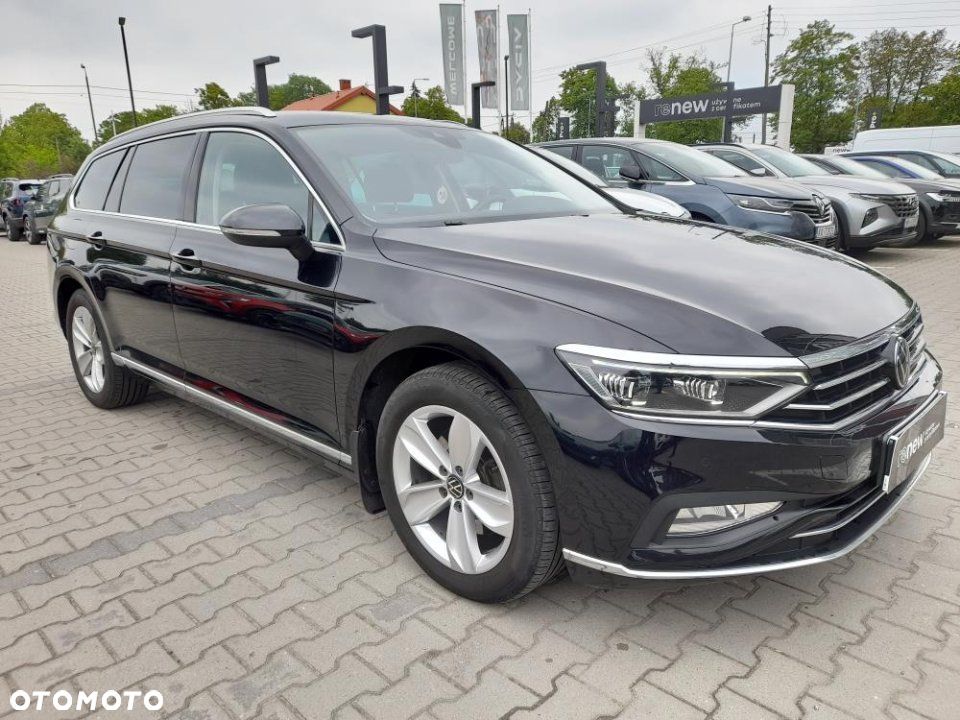 Volkswagen Passat - 4