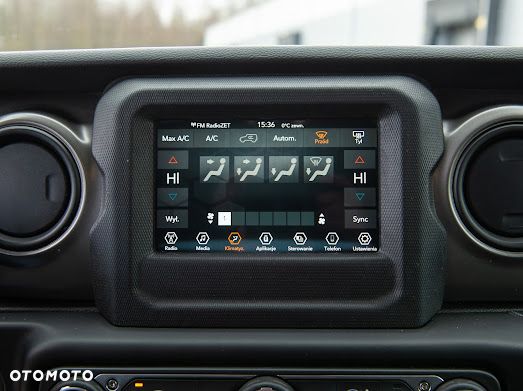 Jeep Wrangler - 28