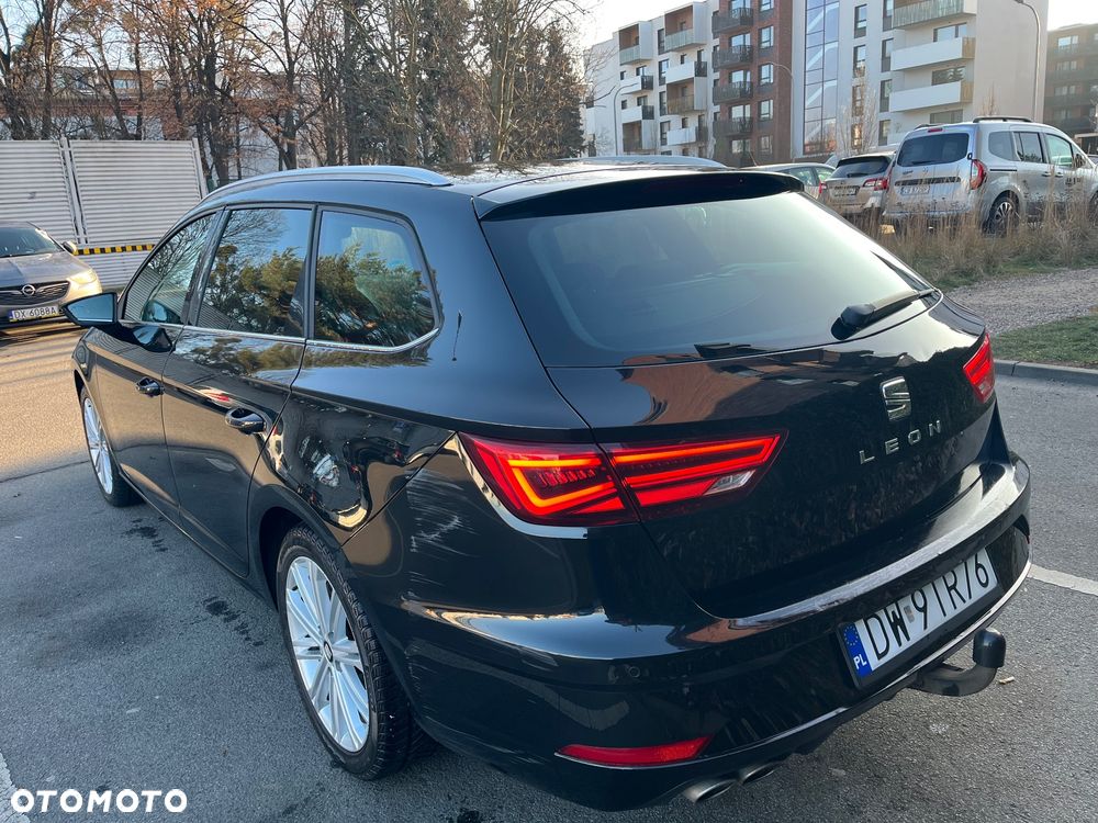 Seat Leon Sportstourer 2.0 TDI Xcellence S&S DSG - 2