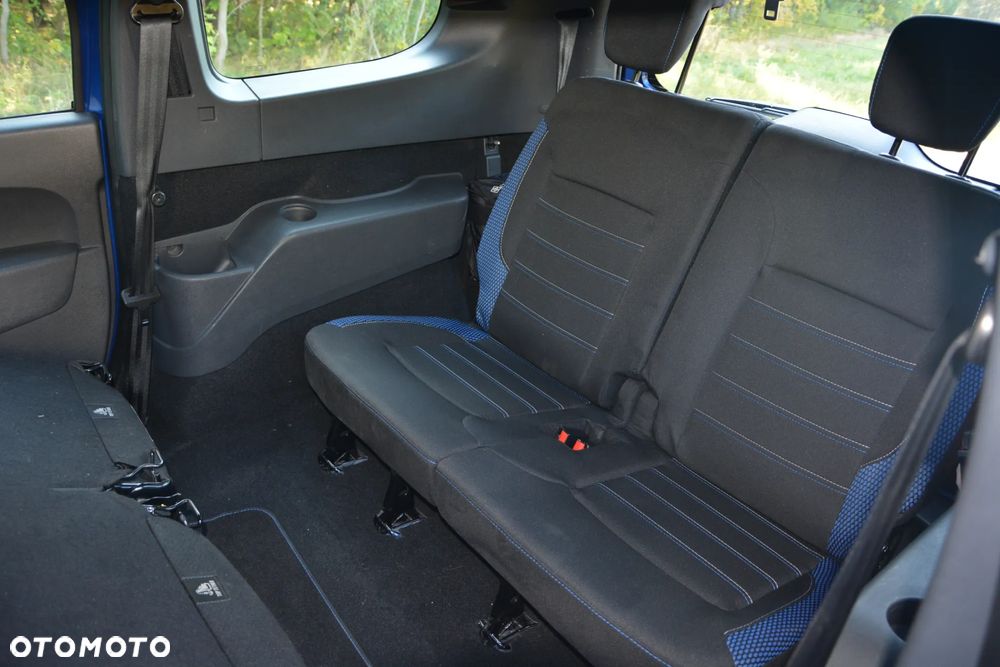 Dacia Lodgy TCe 130 GPF (7-Sitzer) Stepway - 9