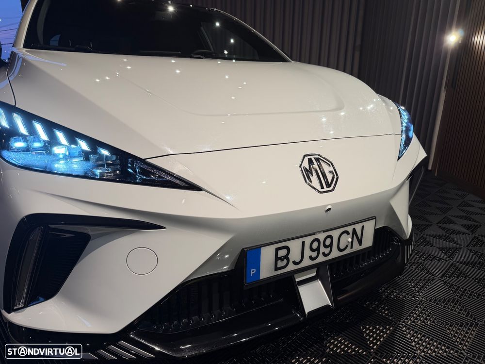 MG MG4 64 kWh XPower Luxury - 10