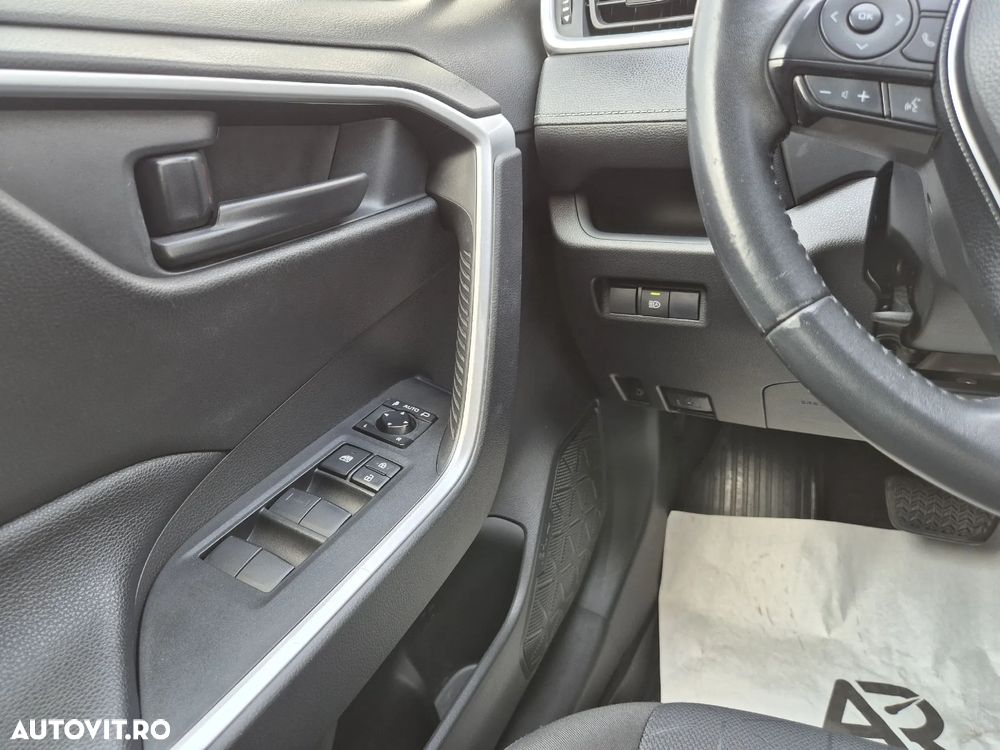 Toyota RAV4 - 13