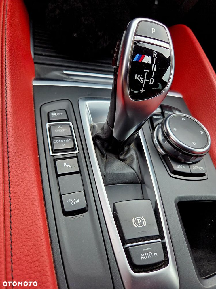 BMW X6 M50d - 13