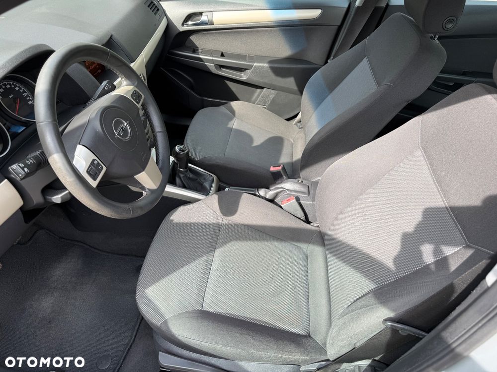 Opel Astra 1.6 - 13