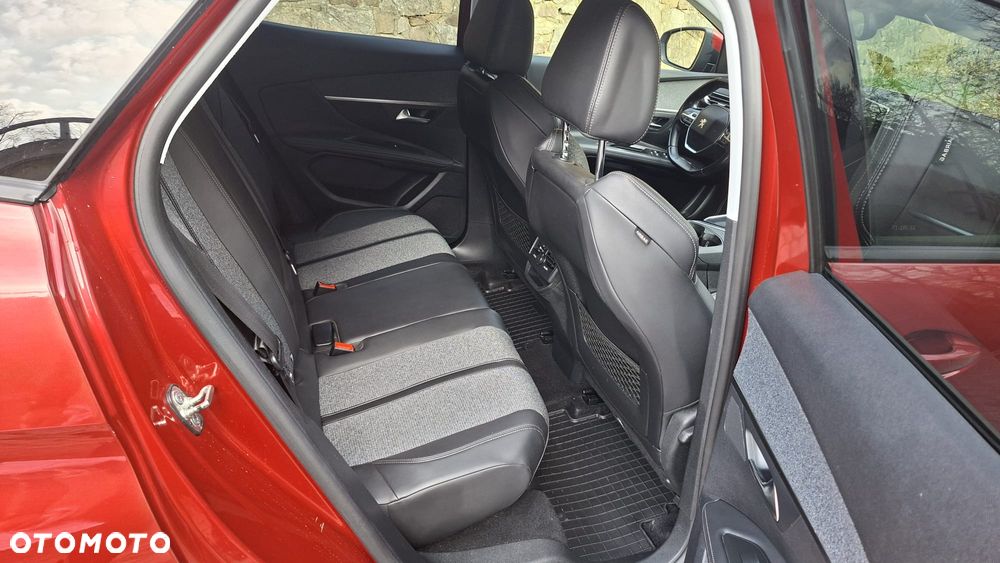 Peugeot 3008 PureTech 130 Stop & Start GPF Allure - 14