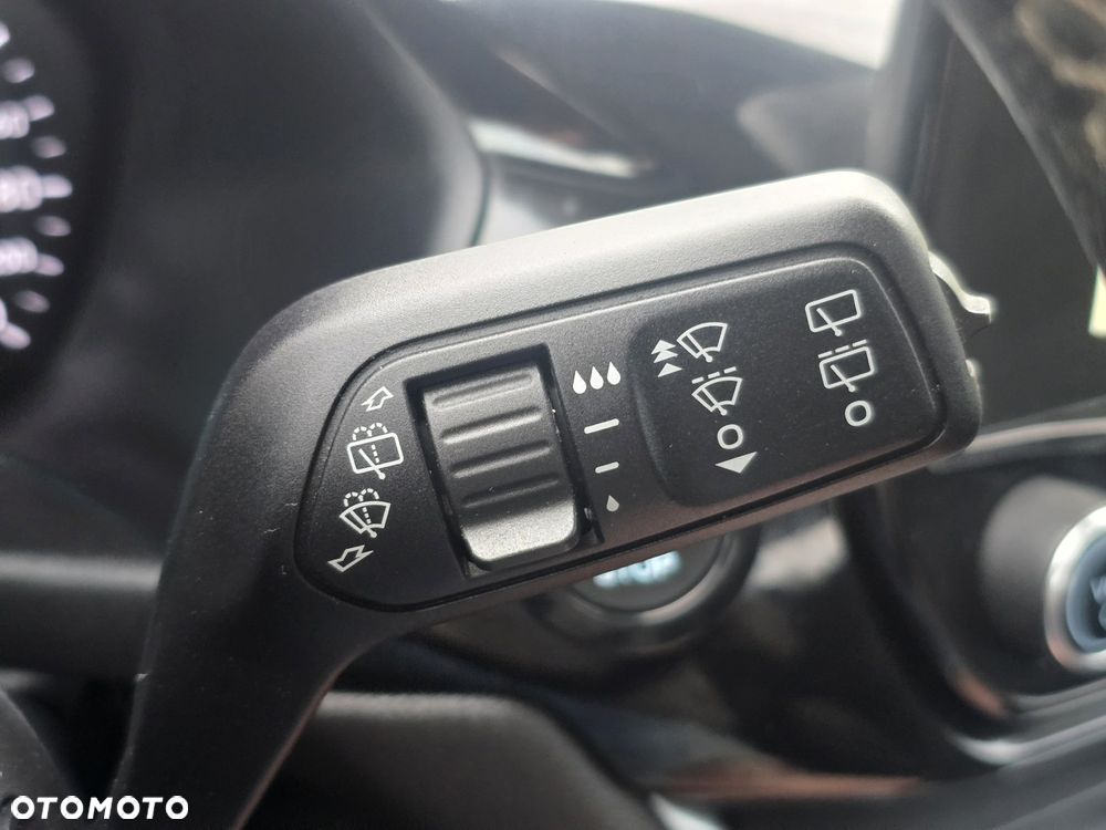 Ford Fiesta 1.0 EcoBoost S&S COOL&CONNECT - 29