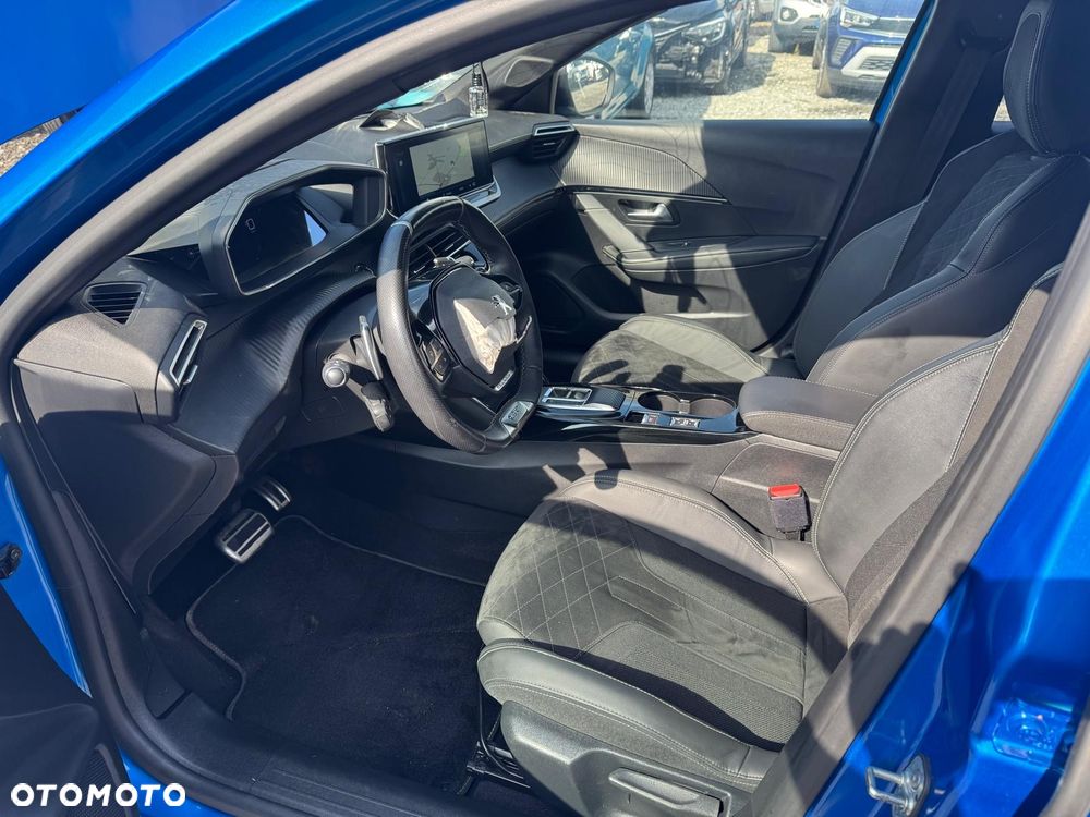 Peugeot 208 PureTech 100 EAT8 GT - 8