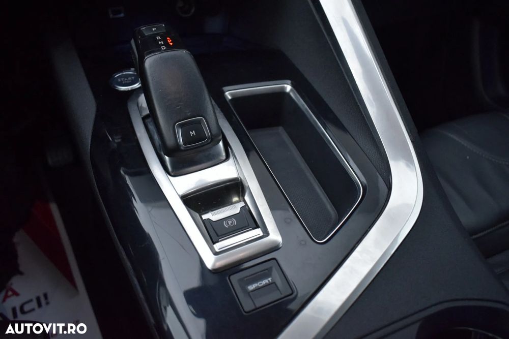 Peugeot 3008 1.6 BlueHDI S&S EAT6 Allure - 27