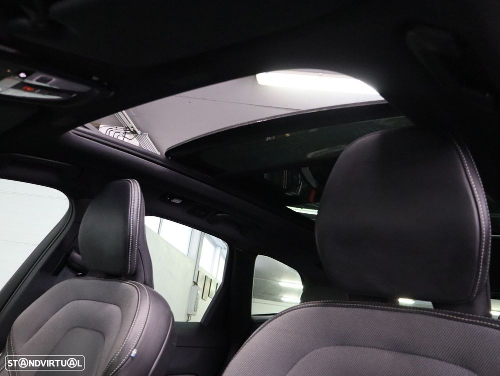 Volvo XC 60 2.0 T6 PHEV Black Edition AWD - 8