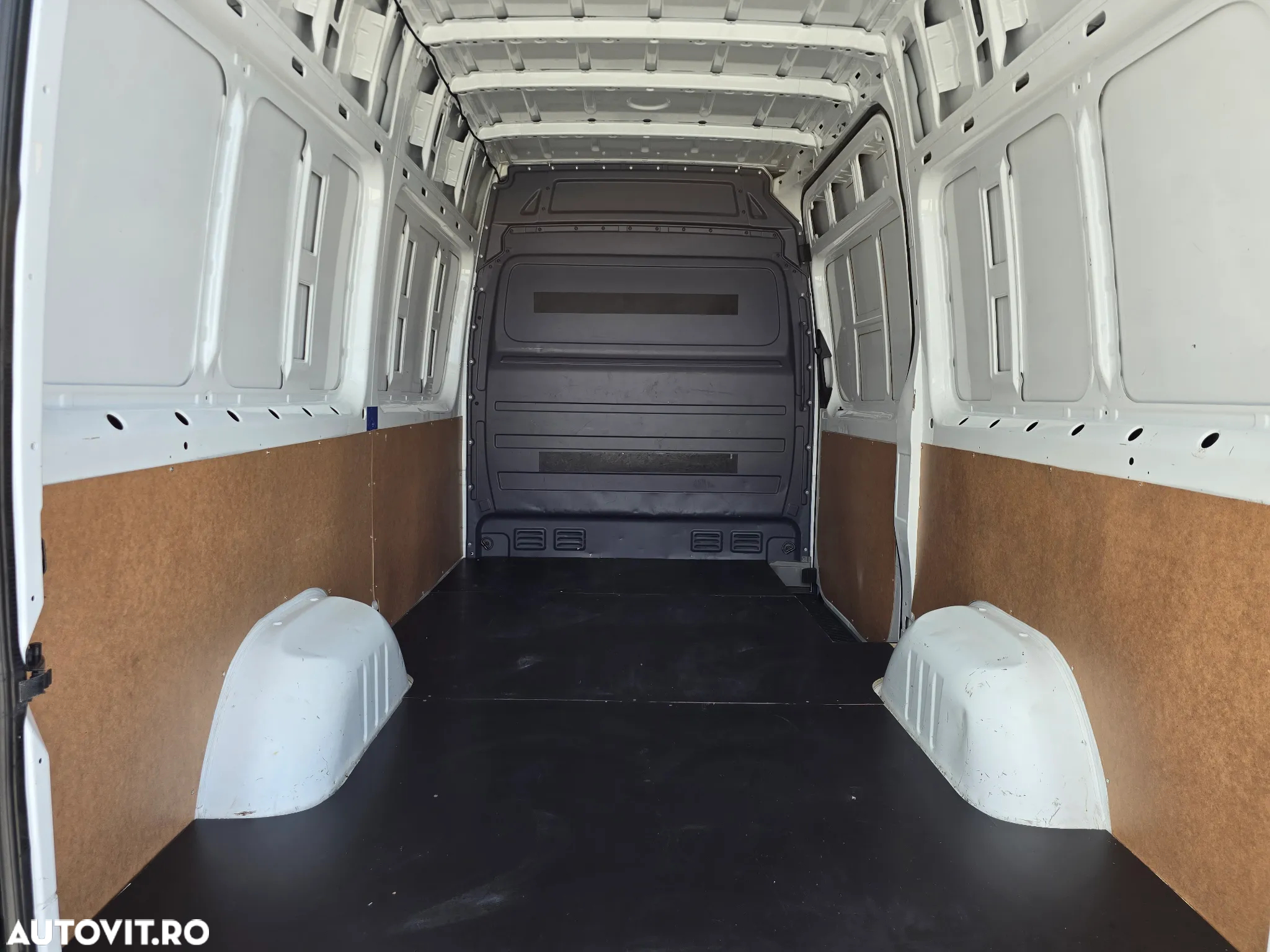 Mercedes-Benz Sprinter L3H2 - 14