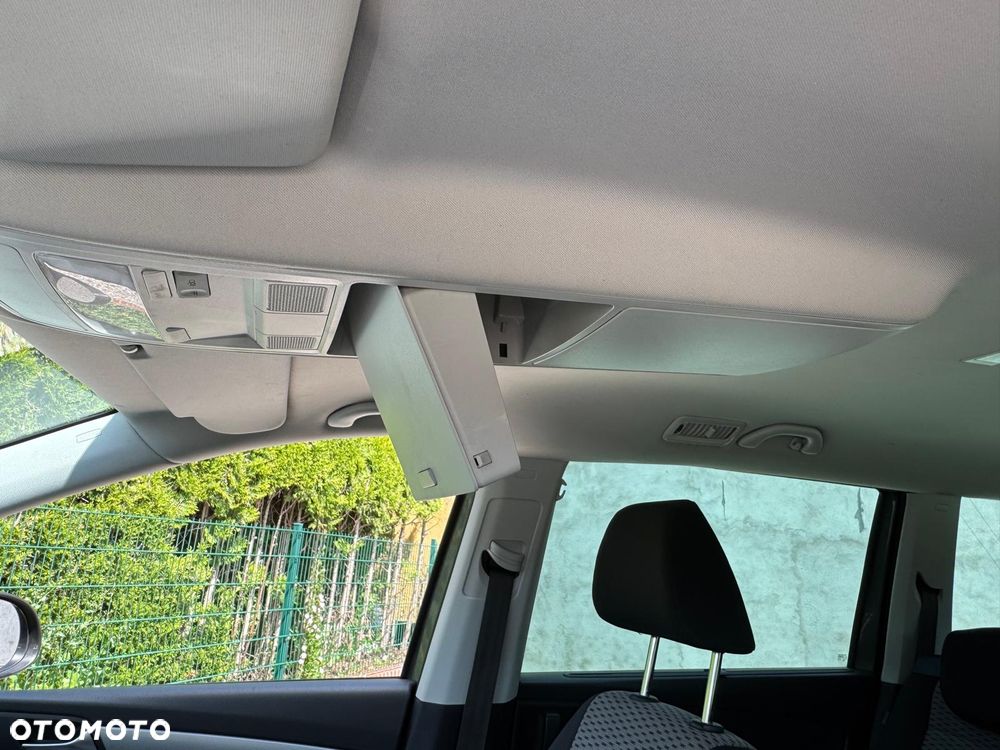 Volkswagen Sharan 2.0 TDI Comfortline - 17