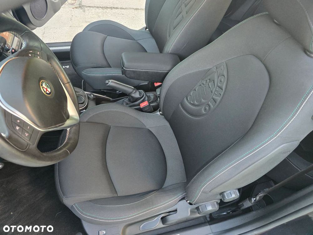 Alfa Romeo Mito TB 1.4 16V MultiAir TCT Quadrifoglio Verde - 10