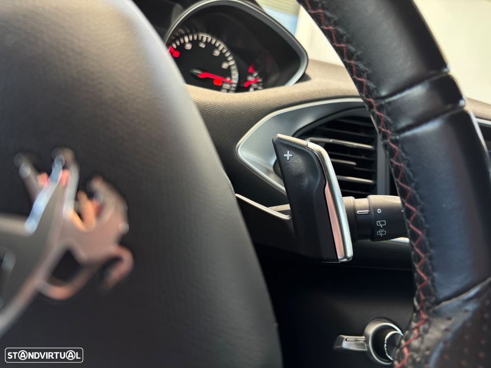 Peugeot 308 PureTech 130 EAT8 GT - 10