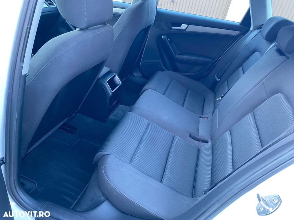 Audi A4 Avant 2.0 TDI DPF Ambiente - 8