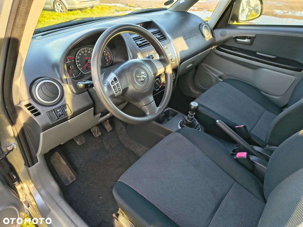 Suzuki SX4 1.9 DDiS DPF 4x4 Club - 13