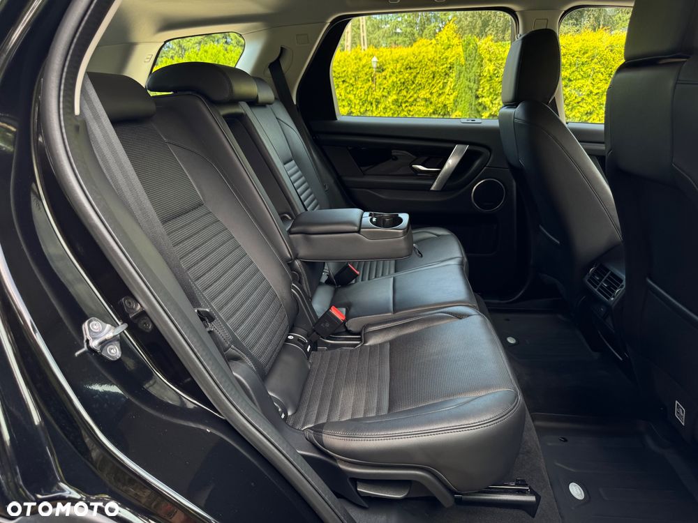 Land Rover Discovery Sport - 22