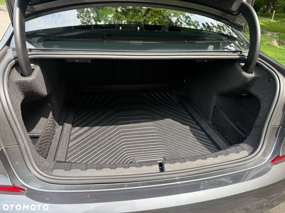 BMW Seria 3 M340i xDrive - 15