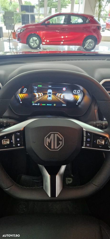 MG ZS HEV 1.5 GSI AT Exclusive - 17