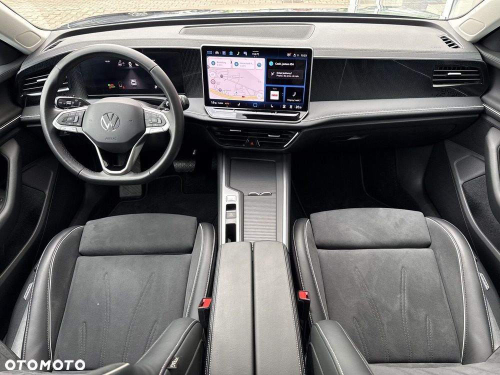 Volkswagen Passat Variant 1.5 TSI ACT mHEV Business Plus DSG - 11