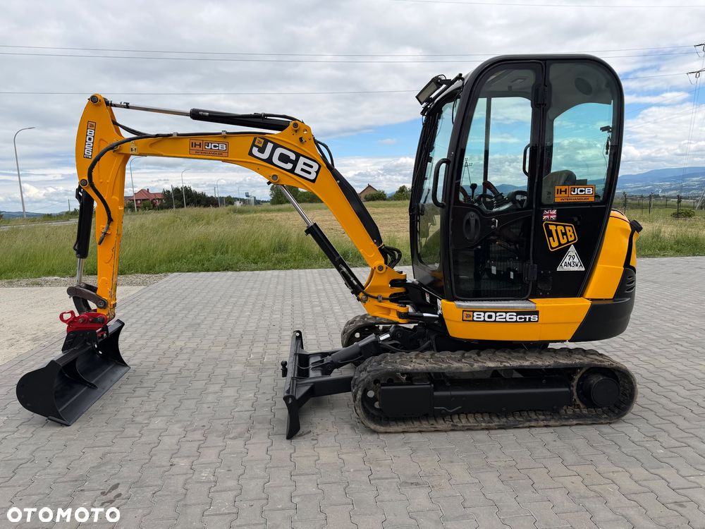 JCB 8026 - 11