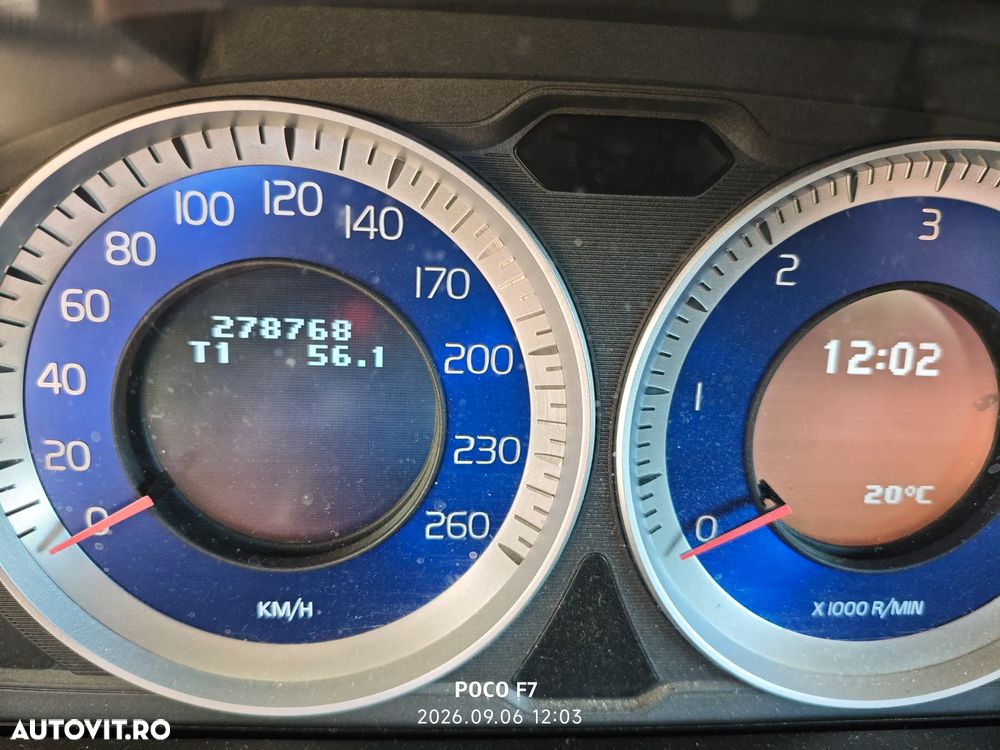 Volvo XC 60 - 8