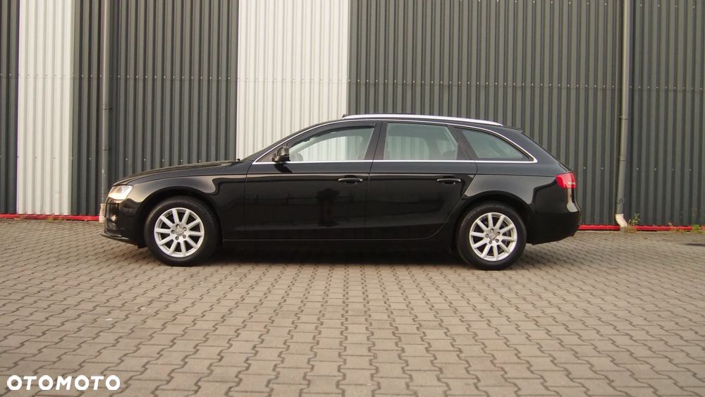 Audi A4 Avant 2.0 TDI DPF Ambiente - 36