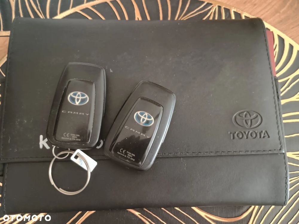 Toyota Camry 2.5 Hybrid Comfort CVT - 37